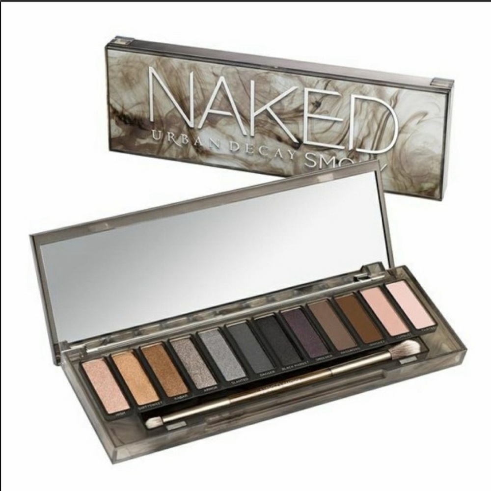 Urban Decay Smoky Naked Eyeshadow Palette ‼️✨ 💄